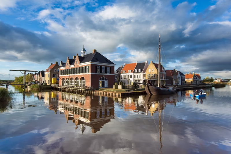 Esonstad aan het Lauwersmeer bij Anjum
