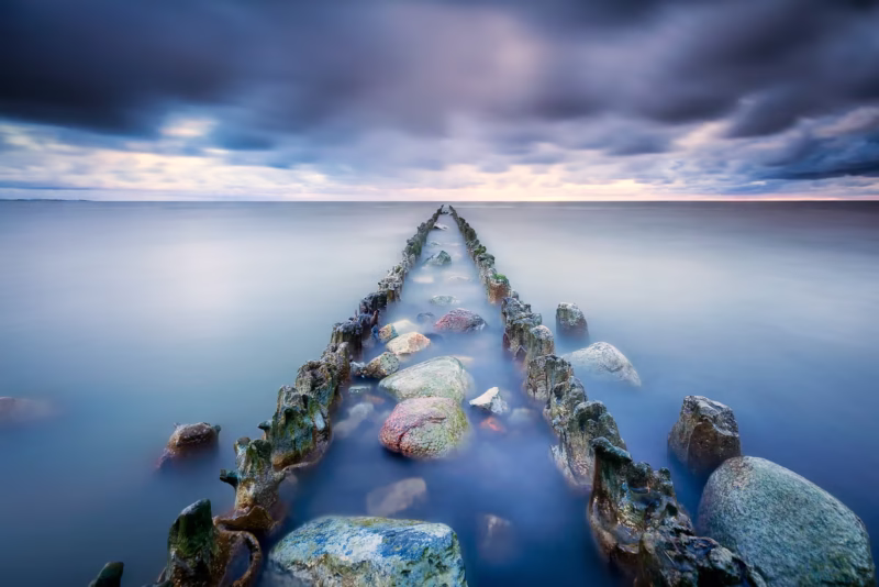 Een mooie wolkenlucht op het IJsselmeer bij Hindeloopen