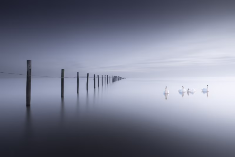 Een kalme zonsondergang op de Maasvlakte